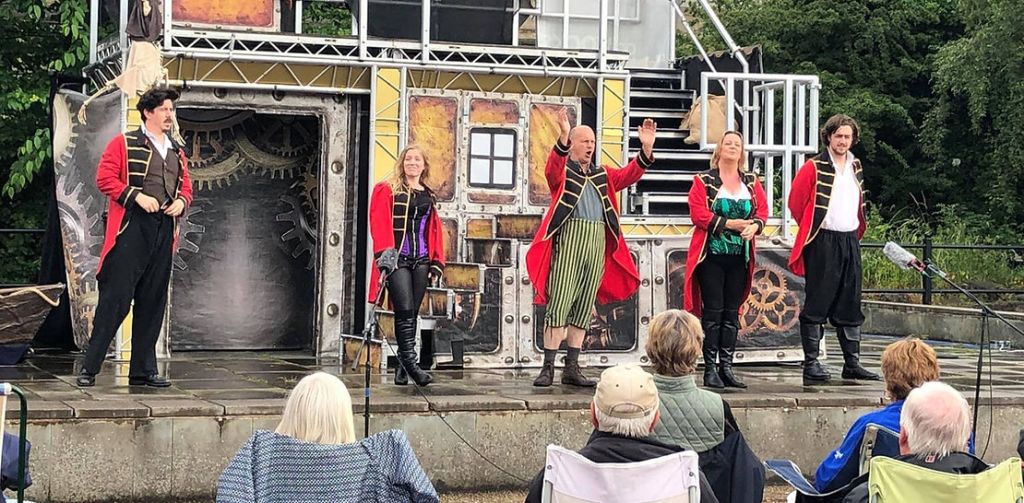 “The Comedy of Errors” –&nbsp;Oddsocks